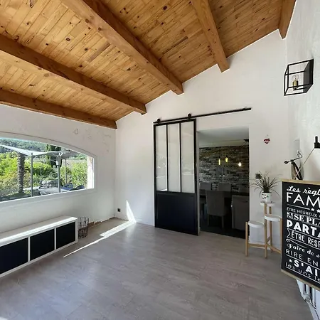 Maison Climatisee Avec Jardin Pres Du Centre De Pont D'arc - 6 Couchages - Fr-1-382-112